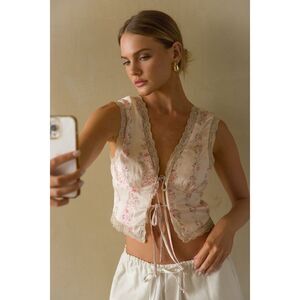 NWT Isalis Tatum Lace Trim Floral Satin Top Dainty Sleeveless Blouse Large Silky